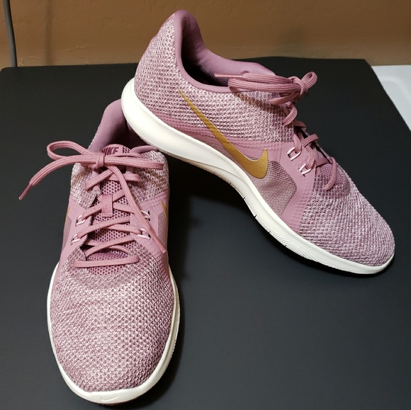 nike flex tr8 pink